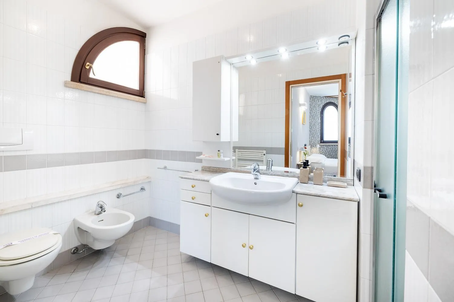 Villa Le Rose - 5 Minuti Dal Mare E Misano World Circuit Misano Adriatico Bed & Breakfast
