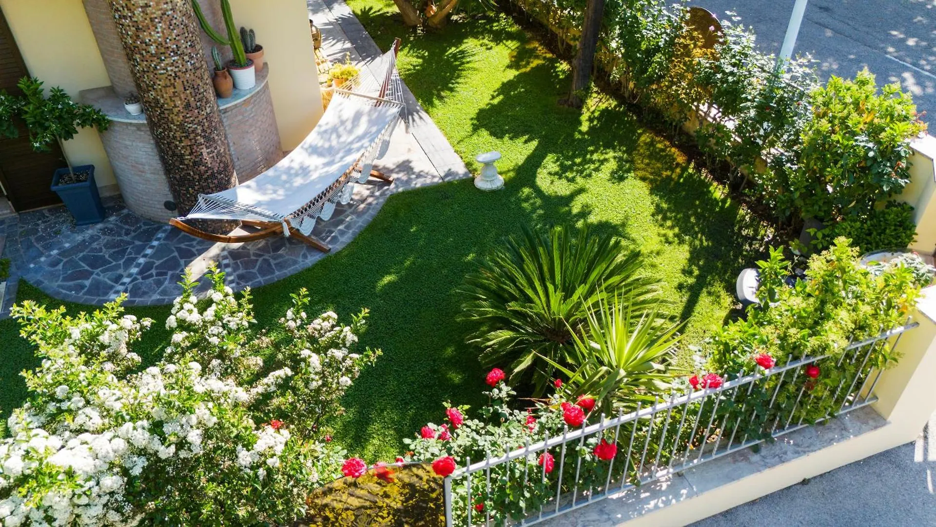 Bed & Breakfast Villa Le Rose - 5 Minuti Dal Mare E Misano World Circuit Misano Adriatico Italy